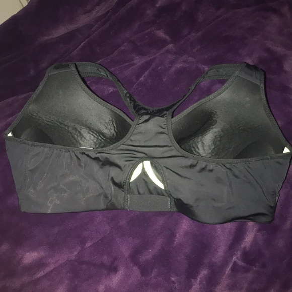 NIKE Dri Fit sports bra/ Bra - Picture 2 of 2
